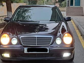 Mercedes E 220, 2.2 L, 2002 il, 345 600 km