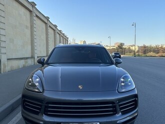 Porsche Cayenne, 3.0 L, 2018 il, 56 000 km