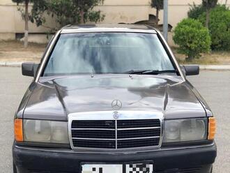 Mercedes 190, 2.0 L, 1991 il, 321 500 km