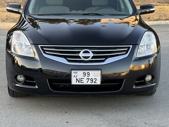 Nissan Altima, 2.5 L, 2012 il, 213 000 km